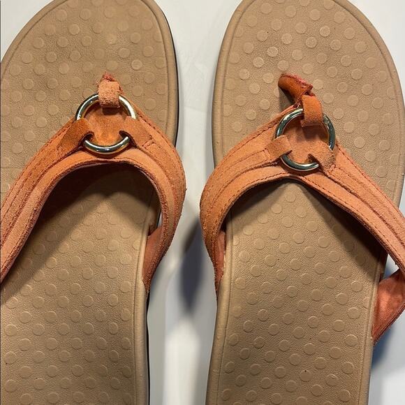 Vionic Sandals – Tan Orange Comfort, Textured Footbed, Sz 9, EUC - Picture 4 of 4